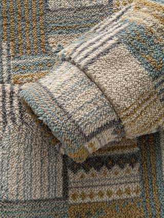 Męski sweter ze stójką na krótki zamek – widok szczegółowy