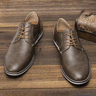 Men's Elegant Lace-Up Oxford Shoes – Detail View
