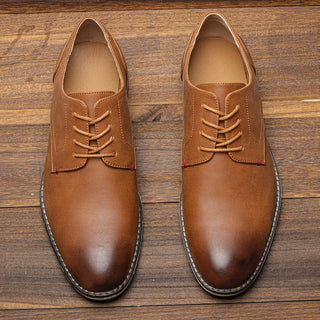 Men's Elegant Lace-Up Oxford Shoes – Detail View